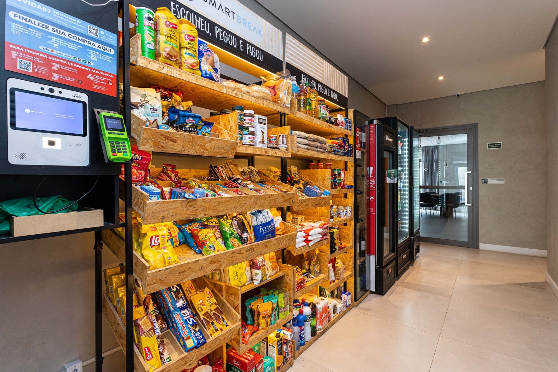 Charlie Rua dos Pinheiros