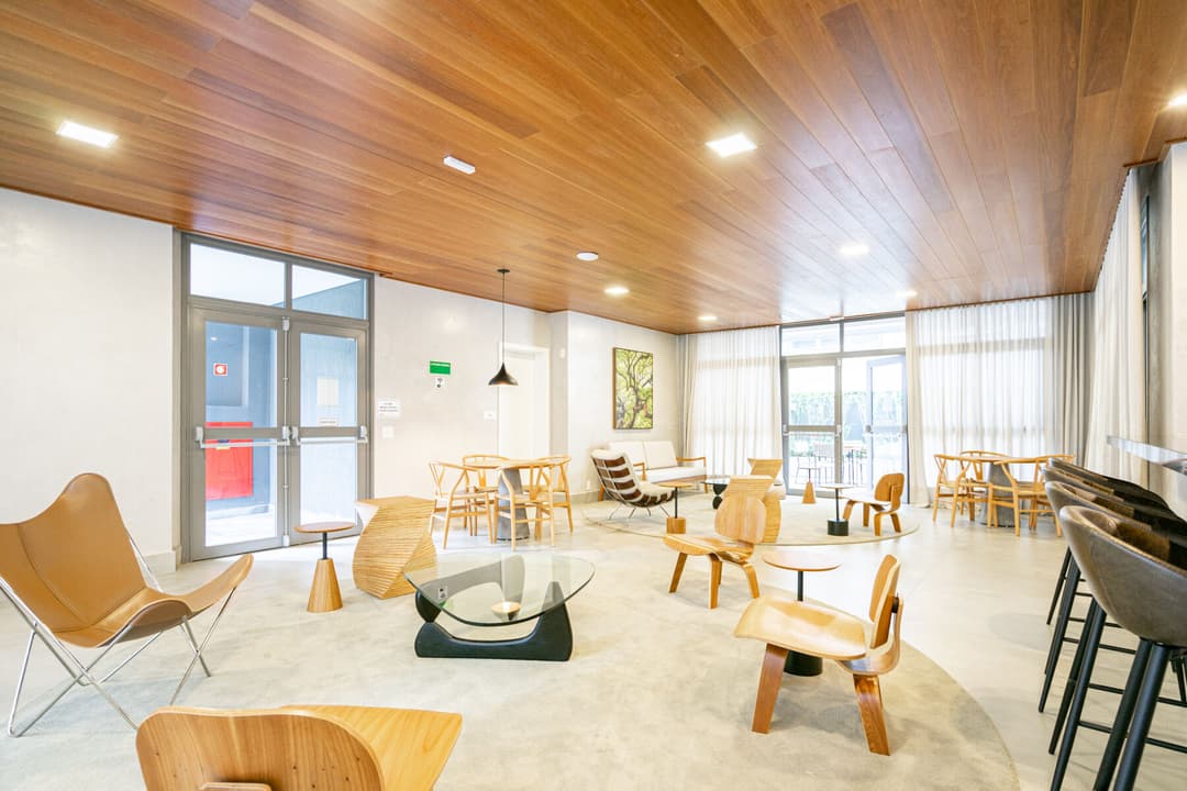 Charlie takes care of your stay, from short to long stay | Charlie