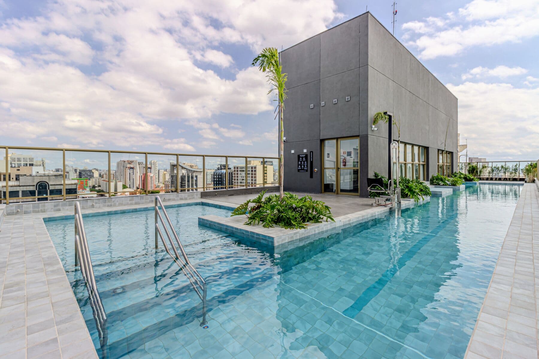 Charlie Nik Paradiso