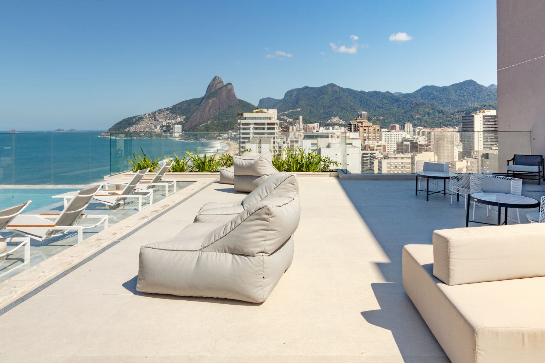 Charlie IPA Design Studios Ipanema