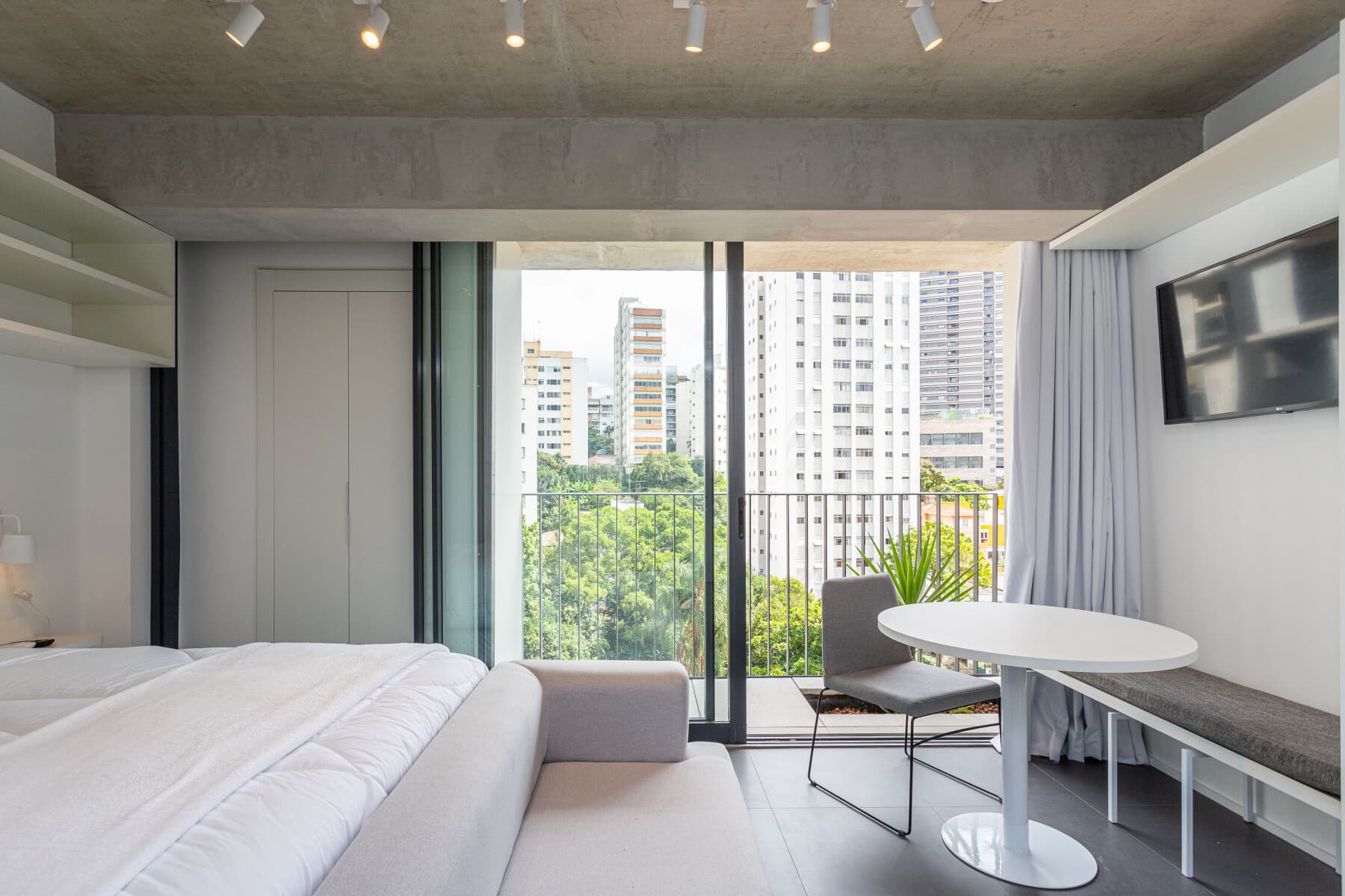 Charlie Onze22 Vila Madalena