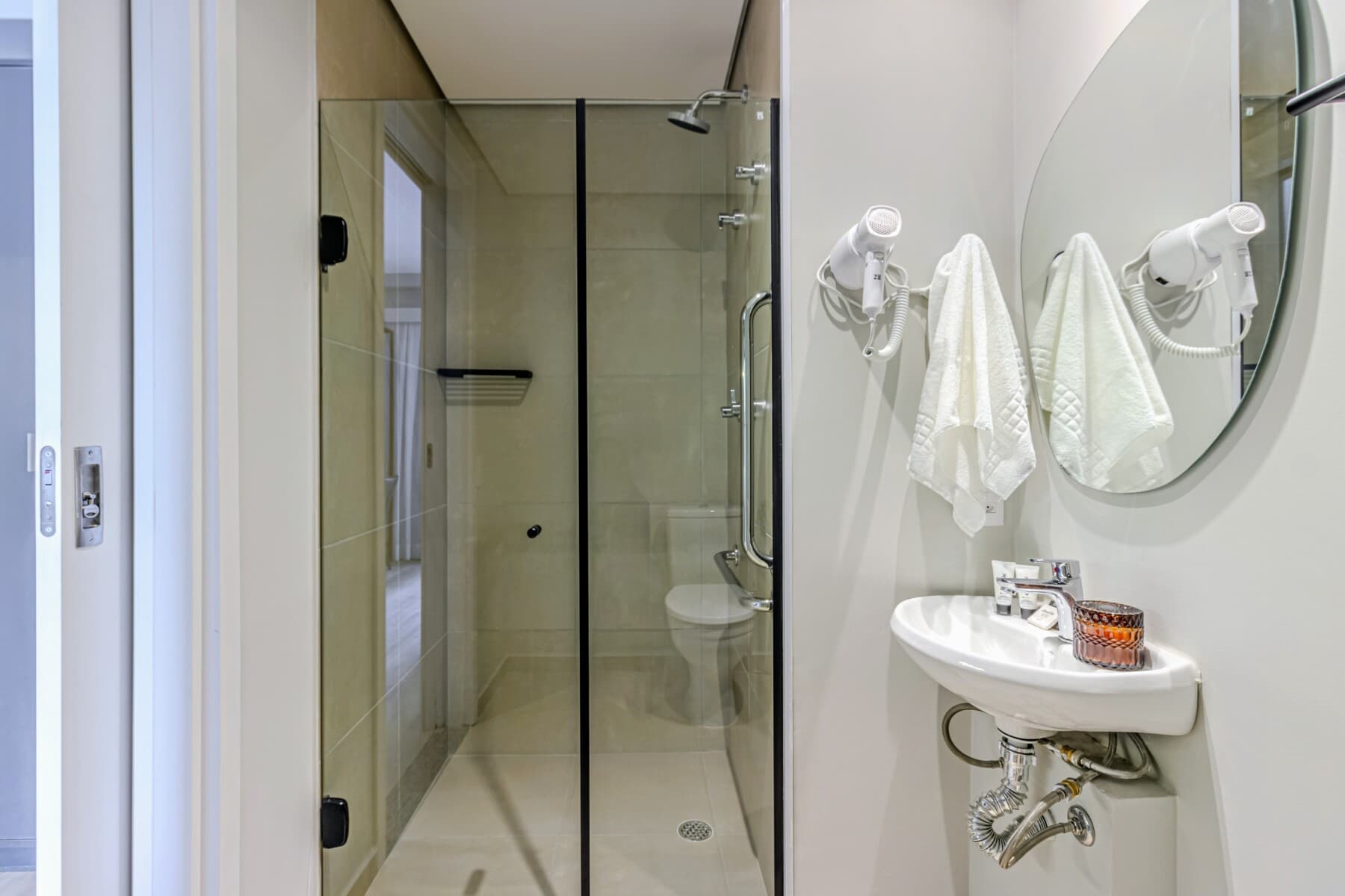 Studio Standard Casal com Varanda NR - Charlie Nik Paulista