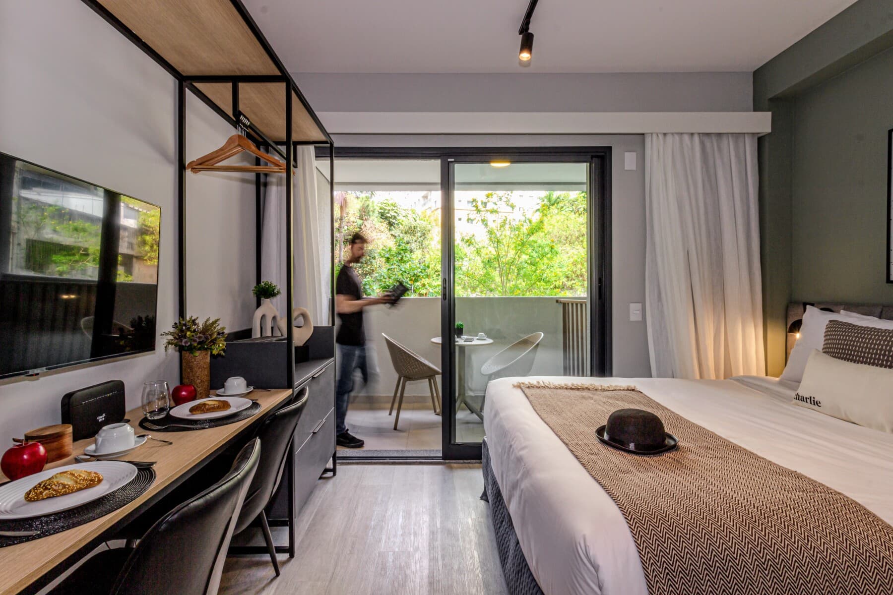 Charlie Nik Paulista