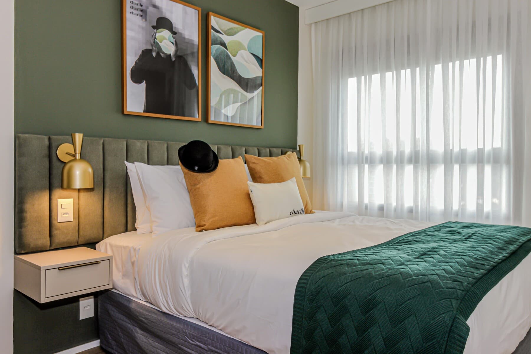 Apto 2 Dorm com Sofá Cama 42m - R - Charlie Bothanic Campo Belo