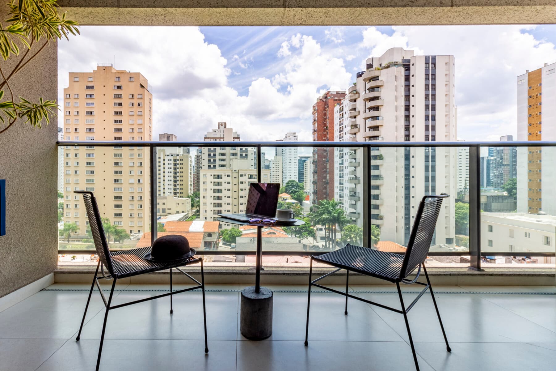 Studio Casal com Varanda - Charlie Upper Itaim