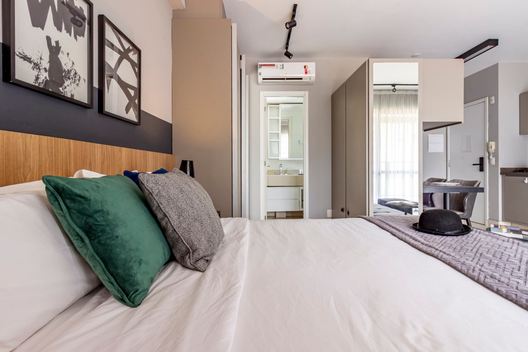 Studio Casal com Varanda - Charlie Upper Itaim