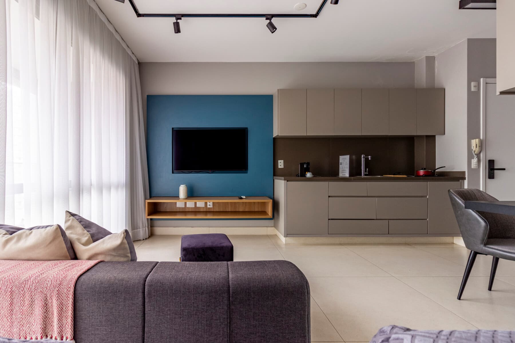 Studio Solteiro com Varanda - Charlie Upper Itaim