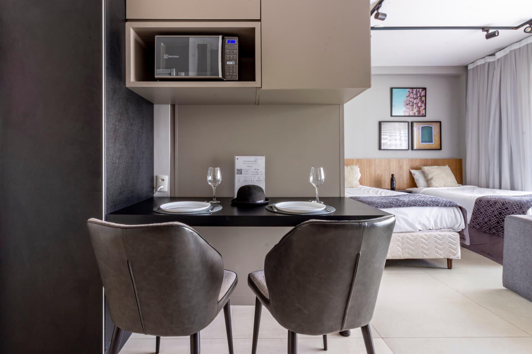 Studio Solteiro com Varanda - Charlie Upper Itaim