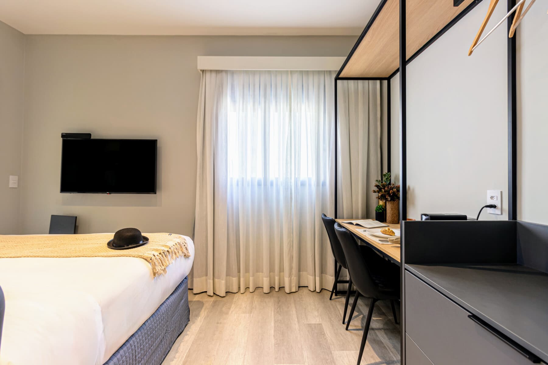 Studio Standard Casal com Varanda R - Charlie Nik Paulista