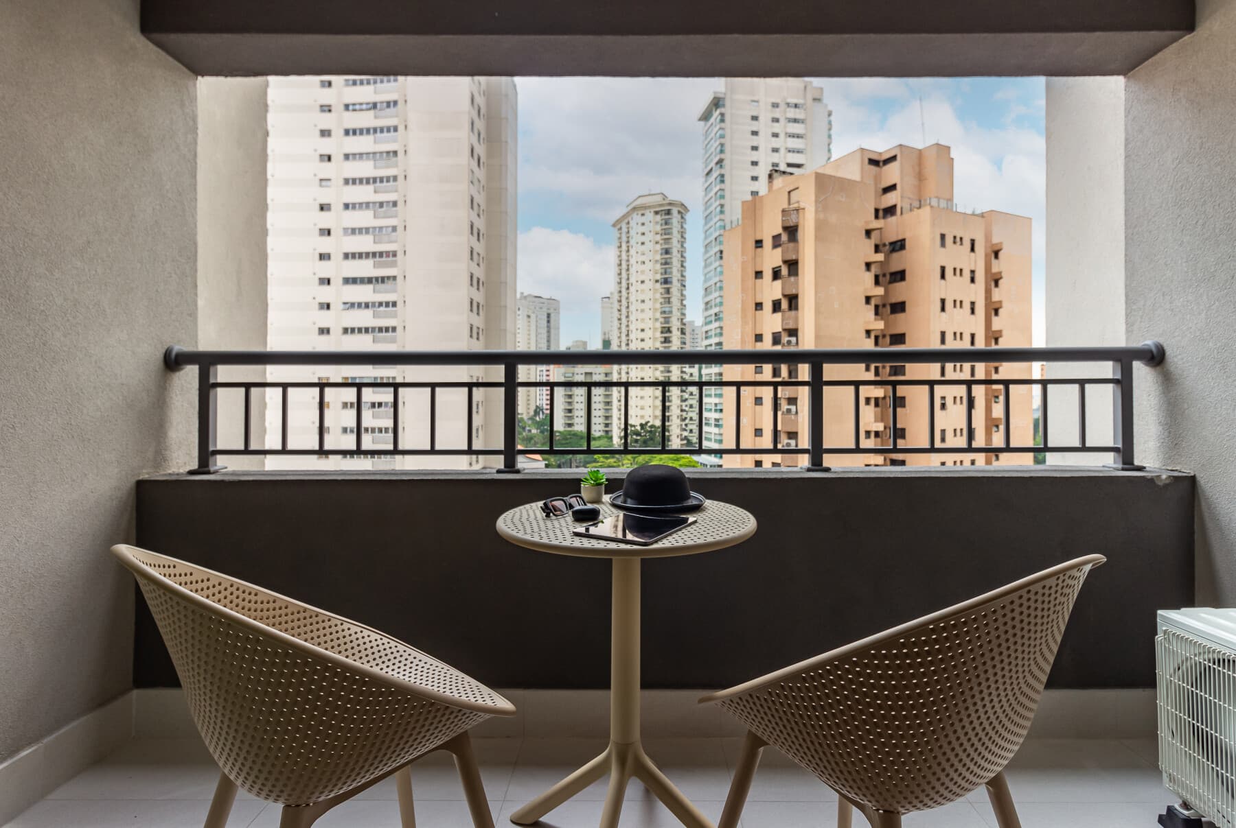 Studio Casal com Varanda 25m NR - Charlie Lumiere Klabin