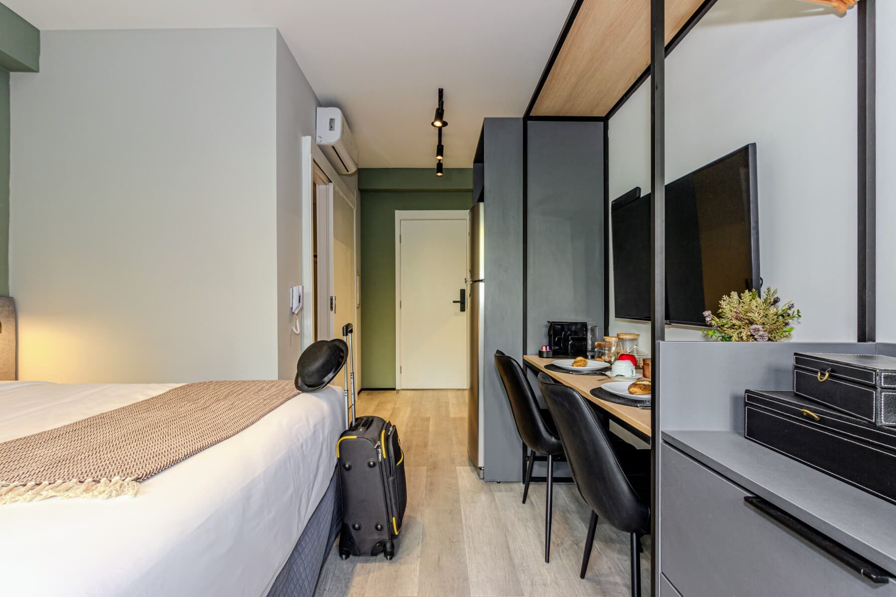 Charlie Nik Paulista