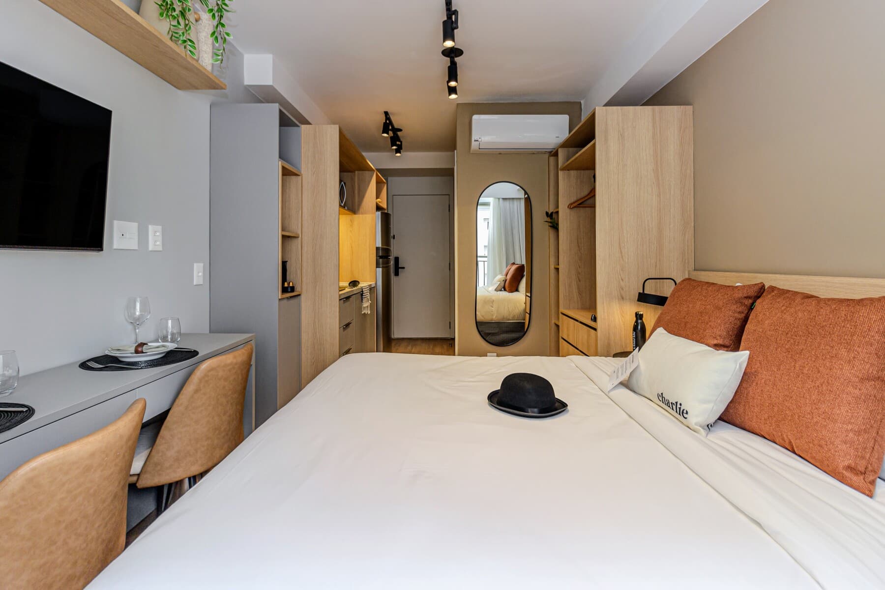 Charlie For You Perdizes