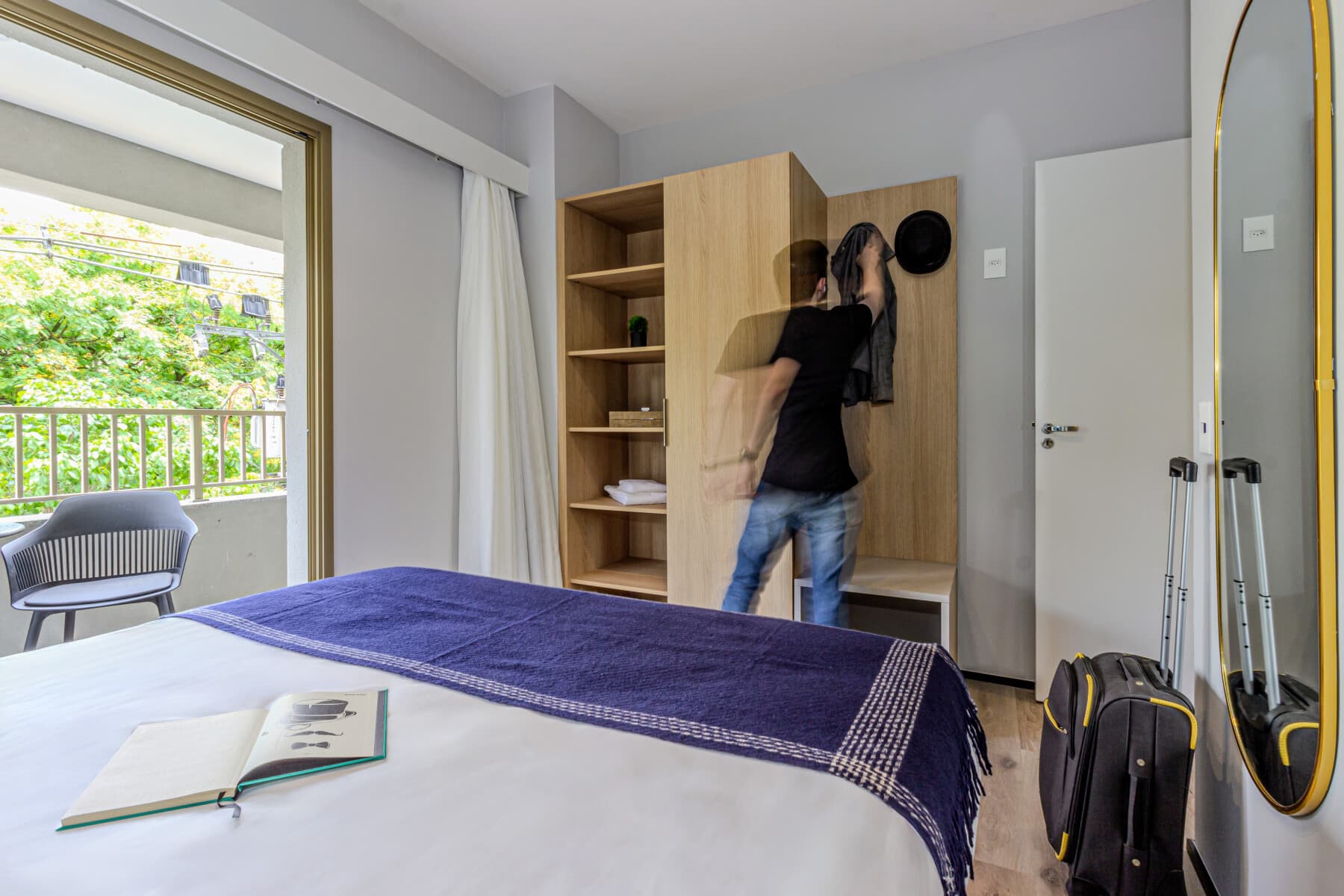 Charlie Nik Paradiso