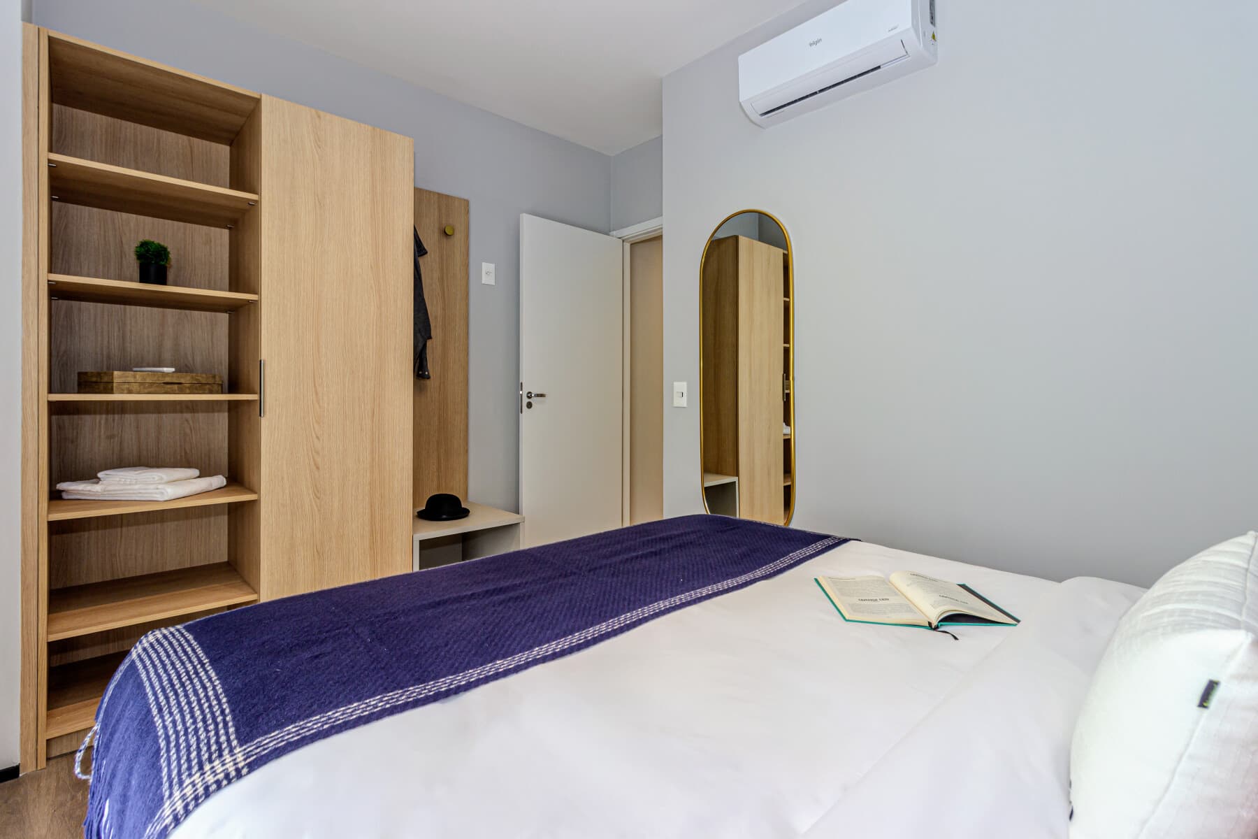 Charlie Nik Paradiso