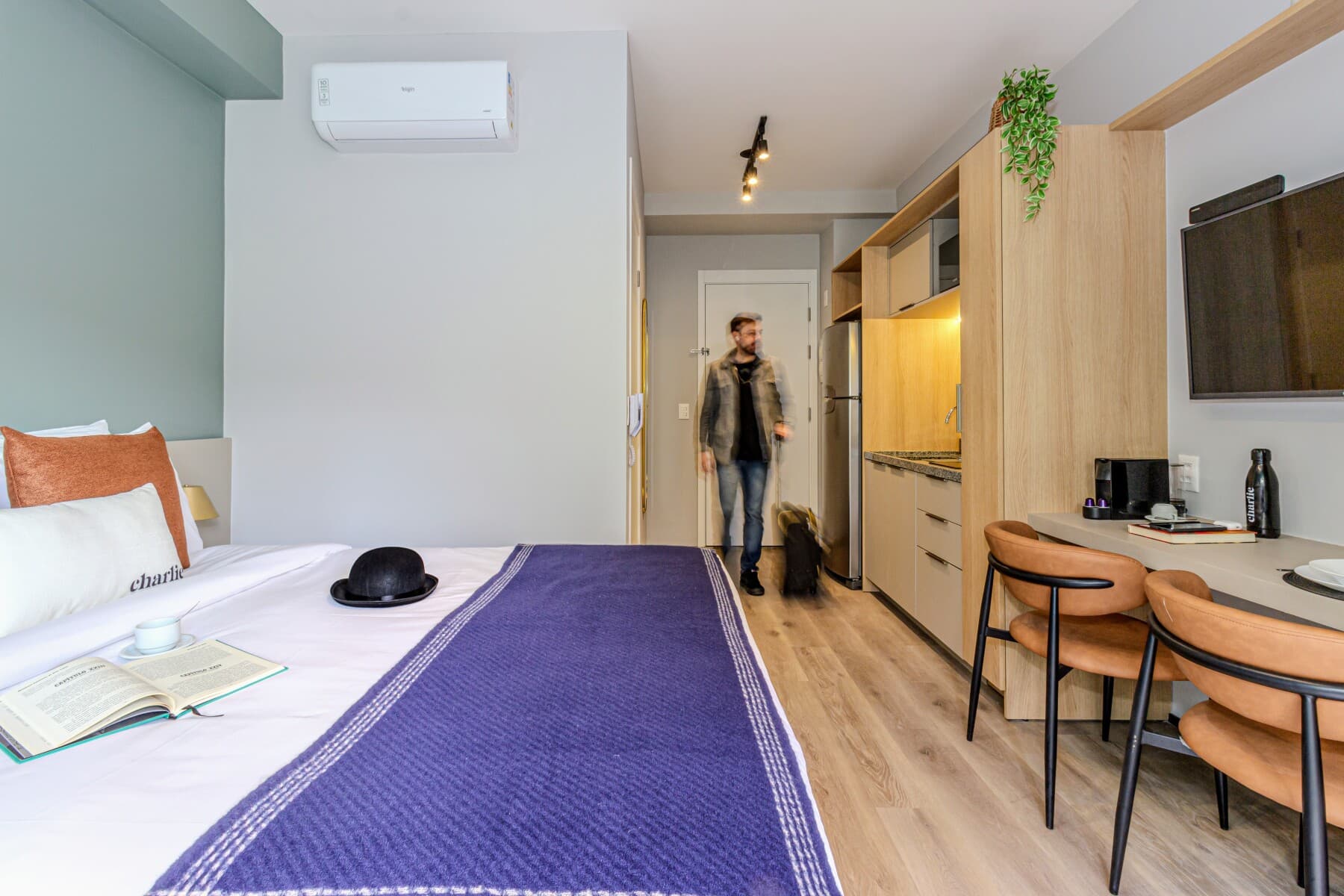 Charlie Nik Paradiso