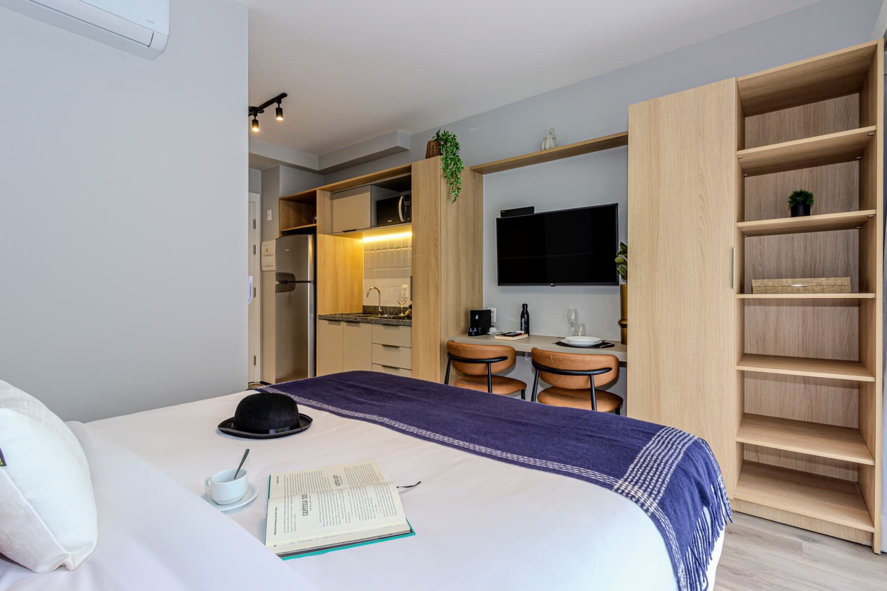 Charlie Nik Paradiso