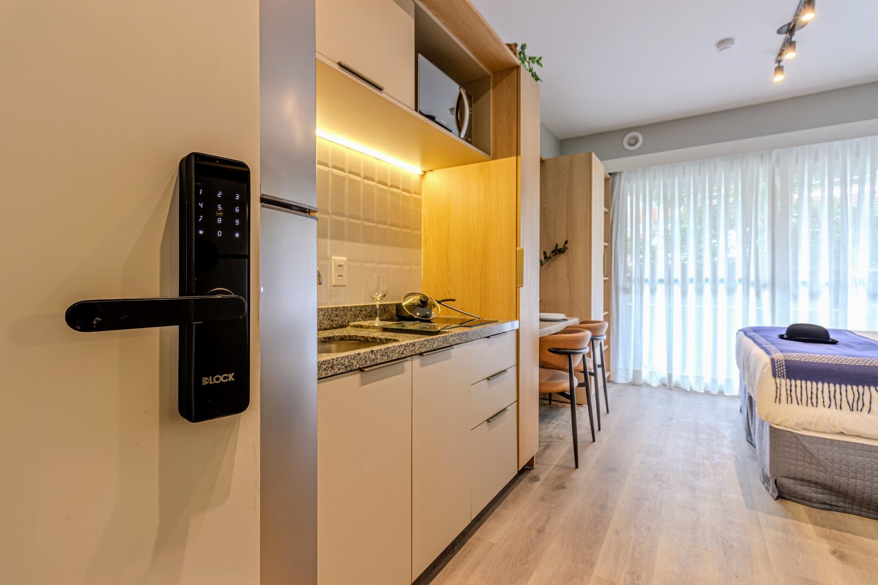 Charlie Nik Paradiso