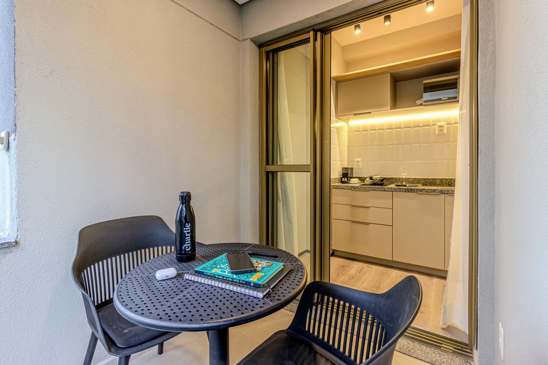 Charlie Nik Paradiso