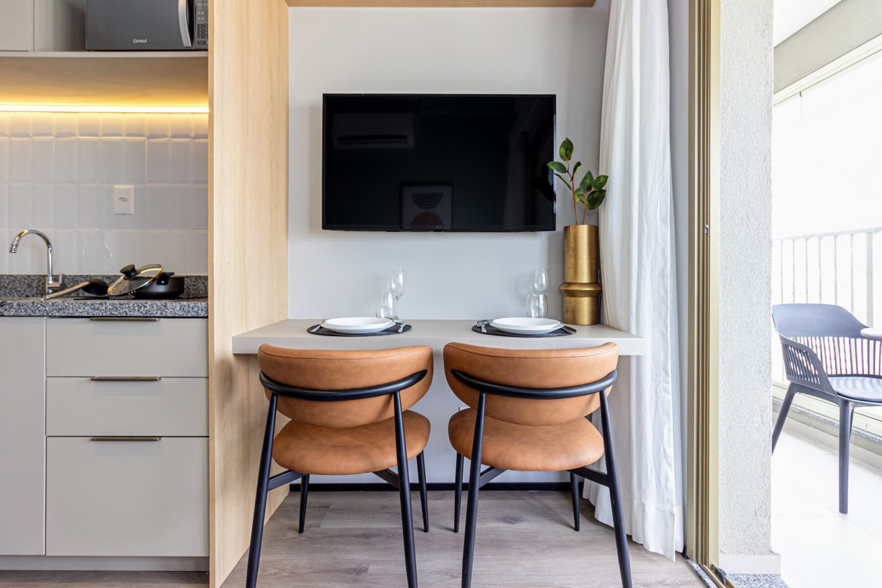 Charlie Nik Paradiso