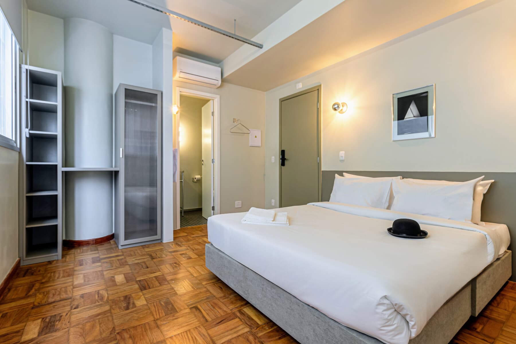 Charlie Petrah Vila Buarque