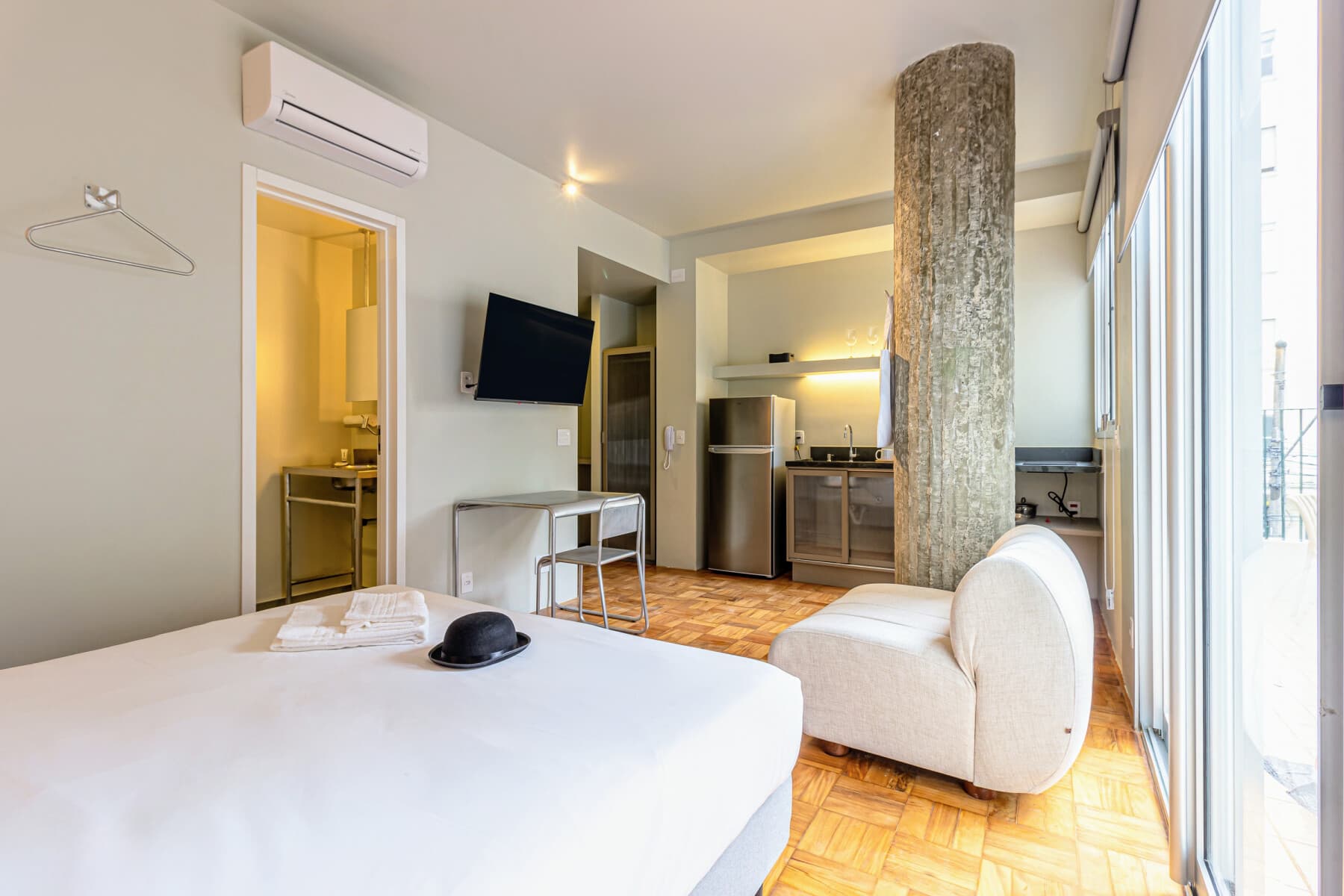 Charlie Petrah Vila Buarque